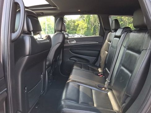 Used 2021 Jeep Grand Cherokee Limited AWD/4WD image 10