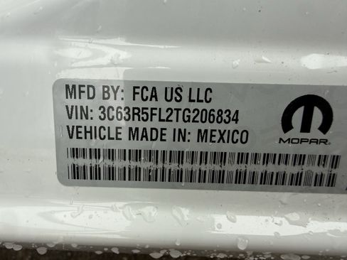 Used 2026 RAM 2500 Laramie AWD/4WD image 34