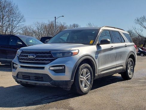 Certified 2022 Ford Explorer XLT w/ Equipment Group 202A image 1