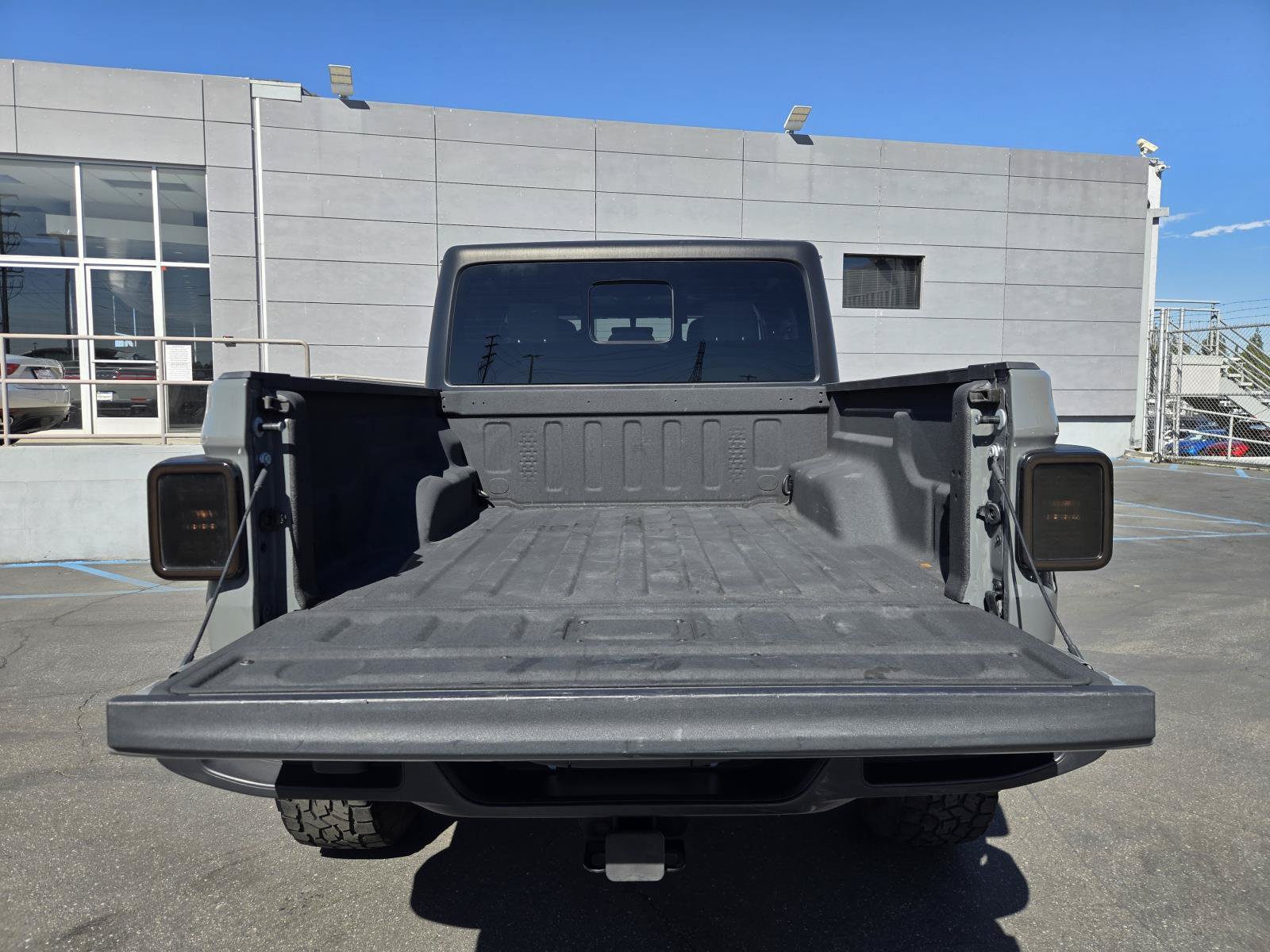 Used 2022 Jeep Gladiator Overland w/ Cold Weather Group AWD/4WD image 30