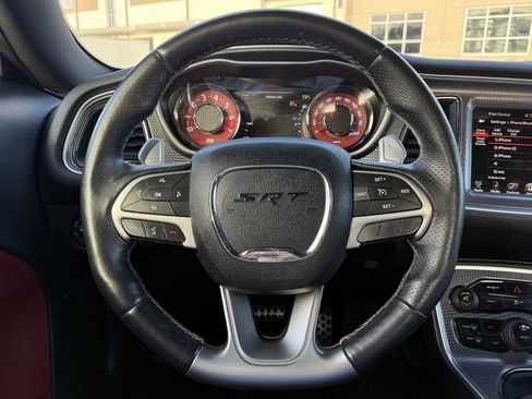 Used 2016 Dodge Challenger SRT Hellcat image 24