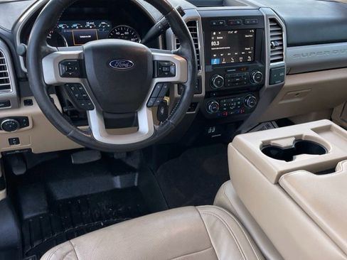 Used 2017 Ford F350 Lariat w/ Tow Technology Bundle image 7