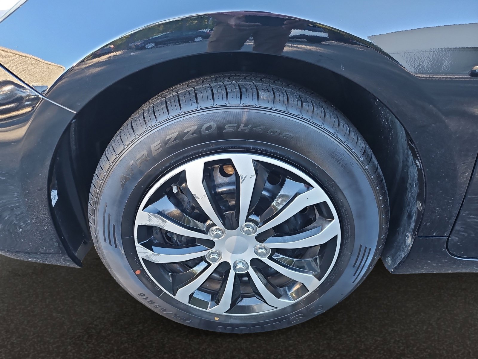 Used 2017 Toyota Camry LE FWD image 37