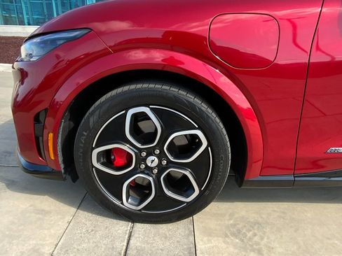 Used 2021 Ford Mustang Mach-E GT image 36