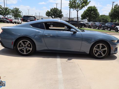 Certified 2025 Ford Mustang Coupe RWD image 2