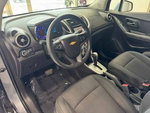 Used 2015 Chevrolet Trax LT image 12