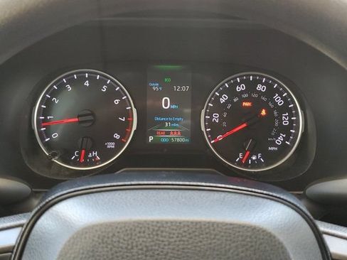 Used 2021 Toyota RAV4 LE FWD image 24