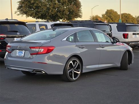 Used 2022 Honda Accord Sport image 4