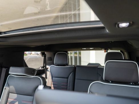 New 2026 GMC Yukon AT4 Ultimate AWD/4WD image 13