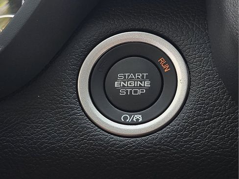 Used 2025 RAM 3500 Big Horn image 15