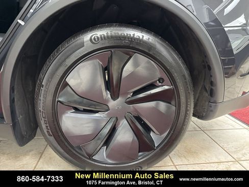 Used 2026 Tesla Model Y Long Range image 15