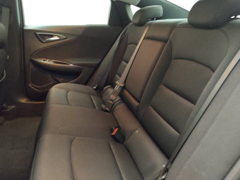 Used 2025 Chevrolet Malibu LT FWD image 18