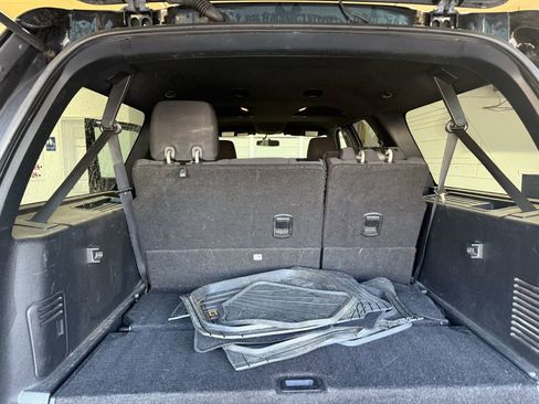 Used 2015 Ford Expedition EL XLT image 11