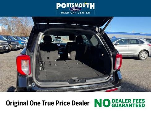 Used 2022 Ford Explorer XLT w/ Equipment Group 202A image 12