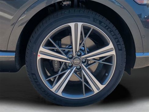 Used 2025 Genesis GV80 3.5T e-SC image 30