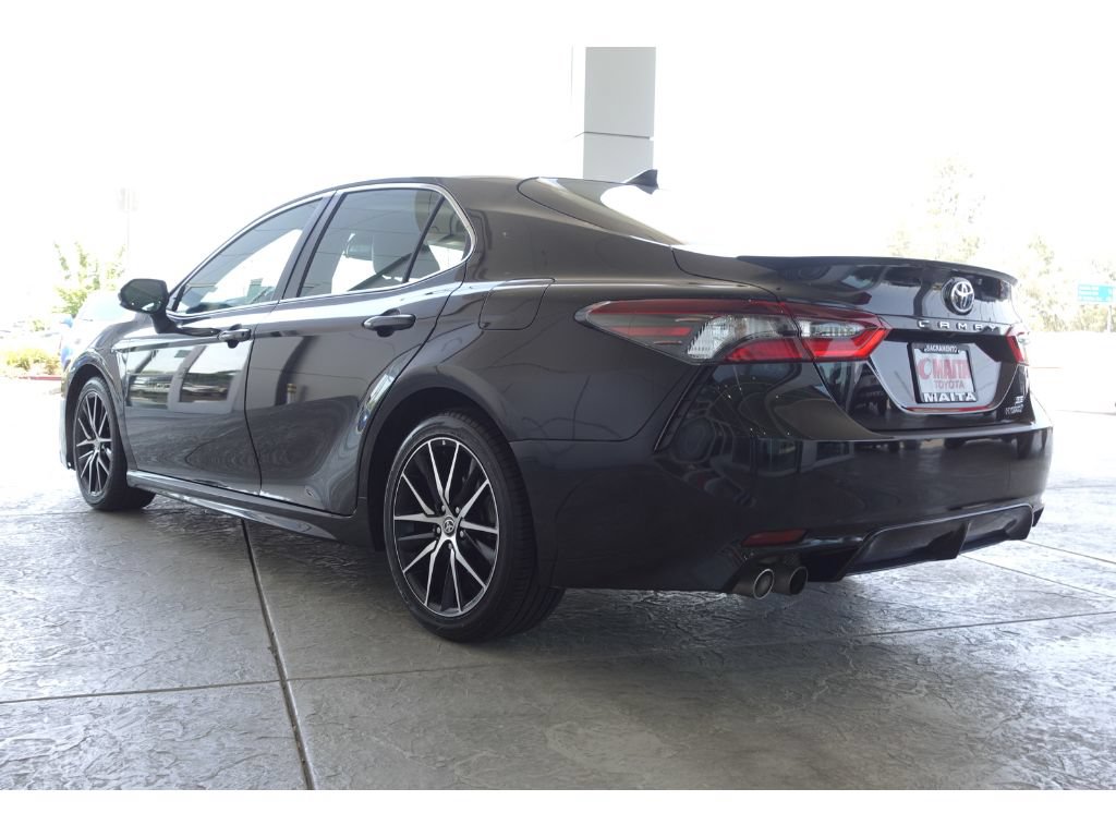Certified 2024 Toyota Camry SE w/ Audio Upgrade Package FWD image 5