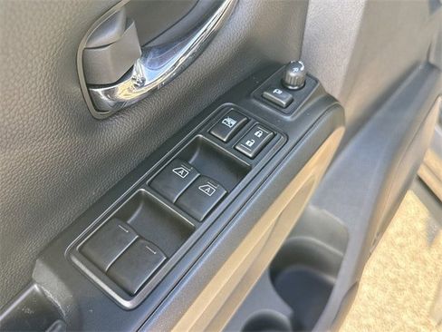 Used 2023 Nissan Titan PRO-4X w/ Pro-4x Convenience Package image 24