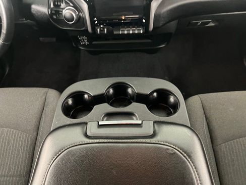 Used 2024 RAM 2500 Big Horn w/ Sport Appearance Package image 16