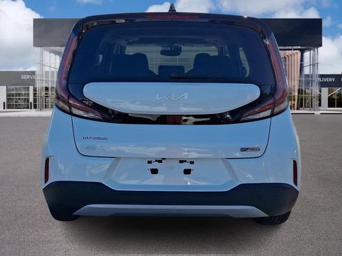 Certified 2024 Kia Soul EX FWD image 5
