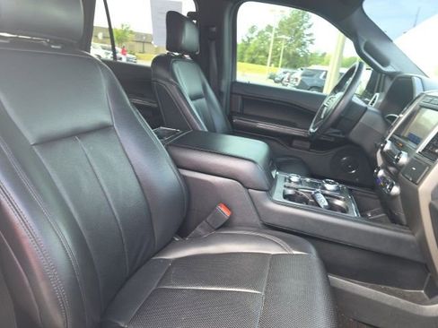 Used 2020 Ford Expedition XLT w/ Equipment Group 202A image 15