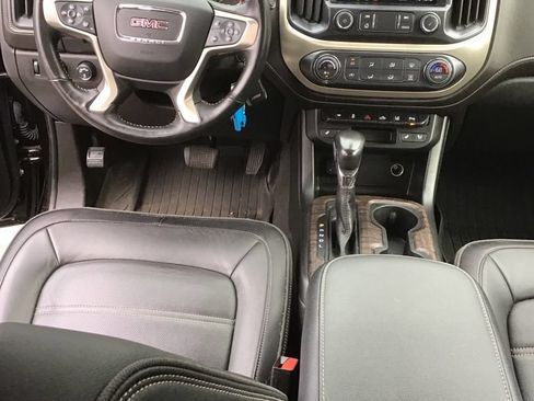 Used 2022 GMC Canyon Denali AWD/4WD image 7