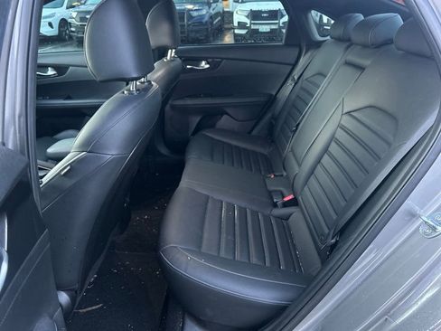 Used 2022 Kia Forte GT-Line w/ GT-Line Premium Package image 9