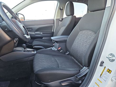 Used 2021 Mitsubishi Outlander Sport SE image 17