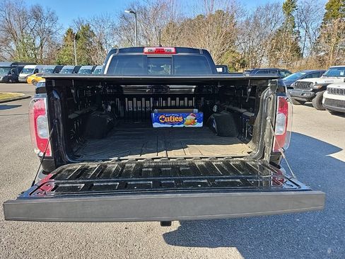 Used 2022 GMC Canyon Elevation w/ Elevation Premium Package image 8