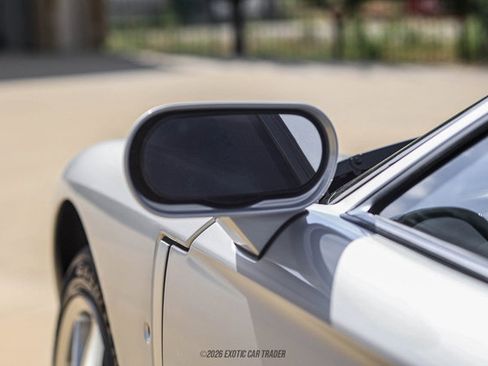 Used 2005 Ford GT RWD image 44