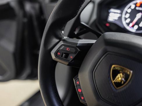 Used 2016 Lamborghini Huracan LP 580-2 image 33