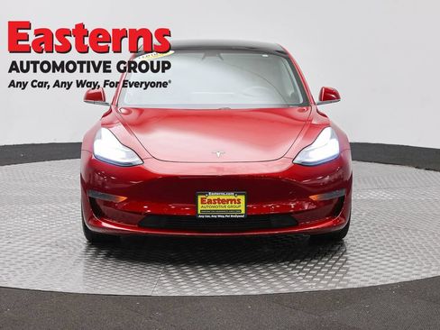 Used 2020 Tesla Model 3 Standard Range RWD image 2