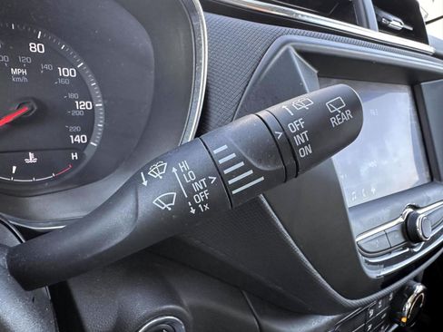 Used 2023 Chevrolet TrailBlazer LT AWD/4WD image 18