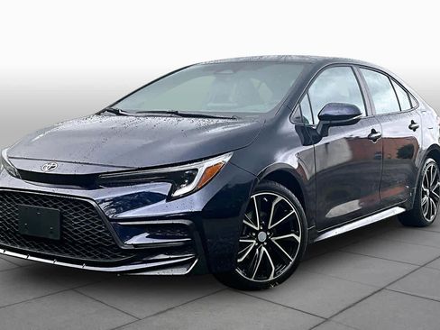 Used 2026 Toyota Corolla SE FWD image 1