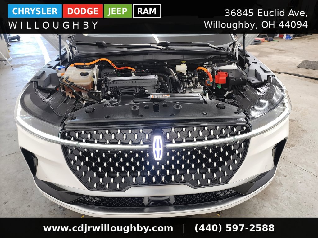 Used 2024 Lincoln Nautilus Reserve w/ Equipment Group 202A AWD/4WD image 39