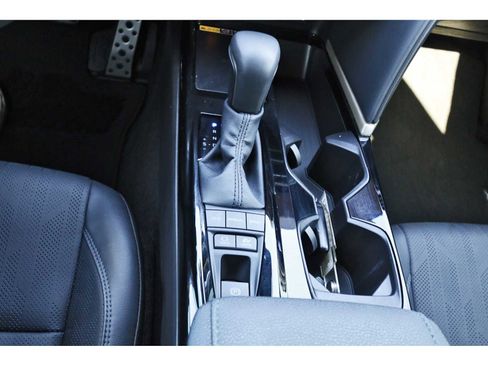 Used 2025 Toyota Camry XSE image 25