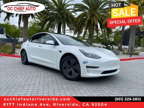 Used 2023 Tesla Model 3 Standard Range RWD image 1