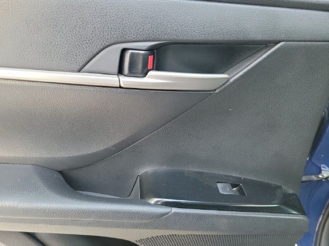 Used 2025 Toyota Camry LE FWD image 19