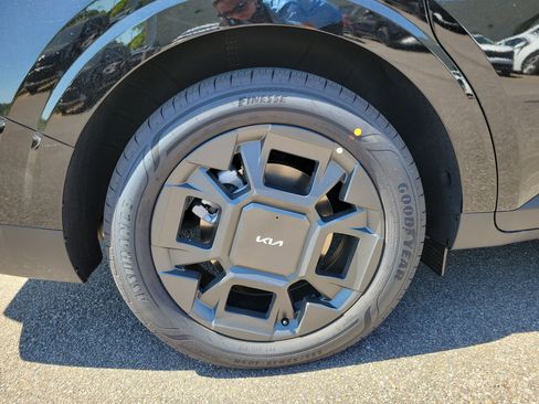New 2026 Kia Carnival SX FWD image 29