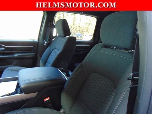 Used 2025 RAM 1500 Big Horn image 31