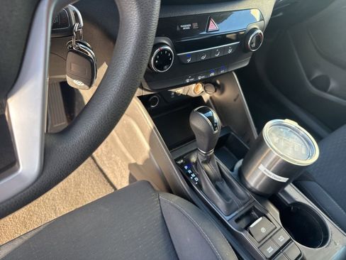 Used 2020 Hyundai Tucson SE AWD/4WD image 17