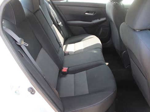 Used 2021 Nissan Sentra SV FWD image 10