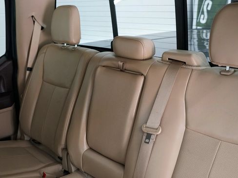 Used 2019 Ford F150 Lariat w/ Equipment Group 502A Luxury RWD image 39