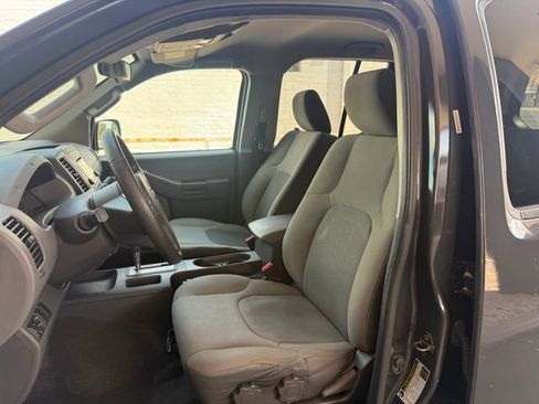 Used 2015 Nissan Xterra S w/ Value Package RWD image 24