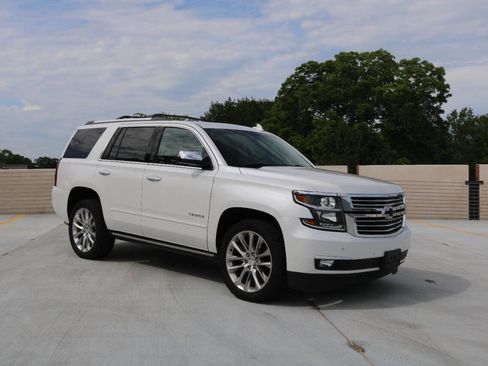 Used 2019 Chevrolet Tahoe Premier w/ Premier Plus Edition AWD/4WD image 3