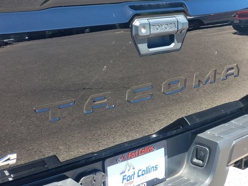 Used 2024 Toyota Tacoma SR AWD/4WD image 12