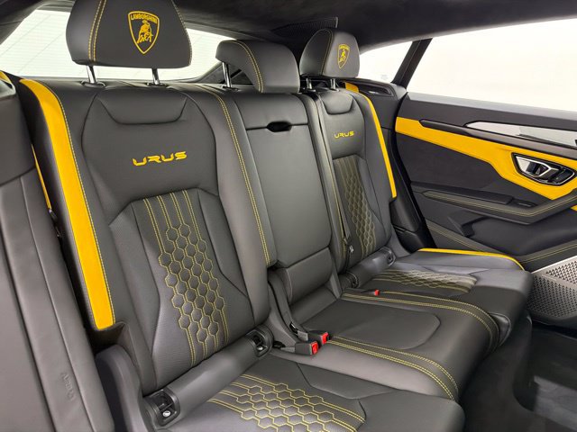 Used 2023 Lamborghini Urus S AWD/4WD image 23