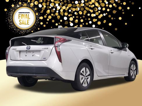 Used 2018 Toyota Prius Two image 6