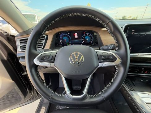 New 2026 Volkswagen Atlas SE FWD image 14