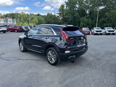 Certified 2025 Cadillac XT4 Premium Luxury w/ Cold Weather Package AWD/4WD image 6