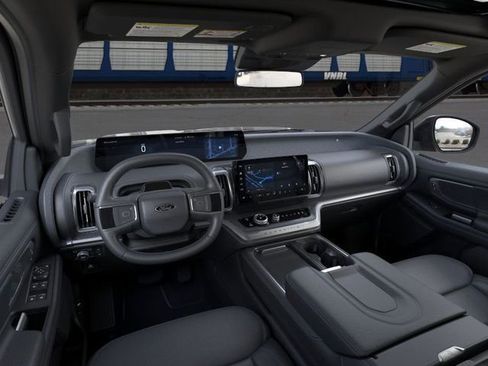 New 2026 Ford Expedition Max Platinum image 9